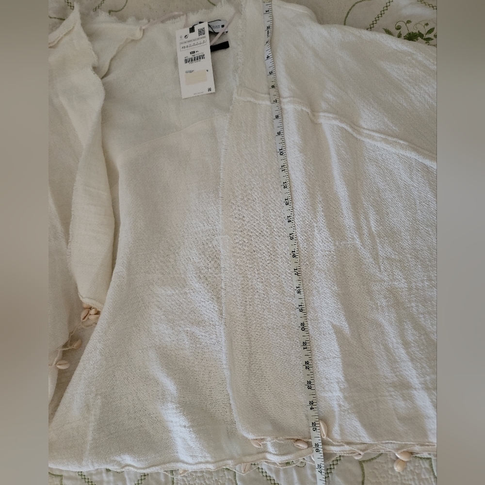 Zara - Shell Poncho - Picture 11 of 11